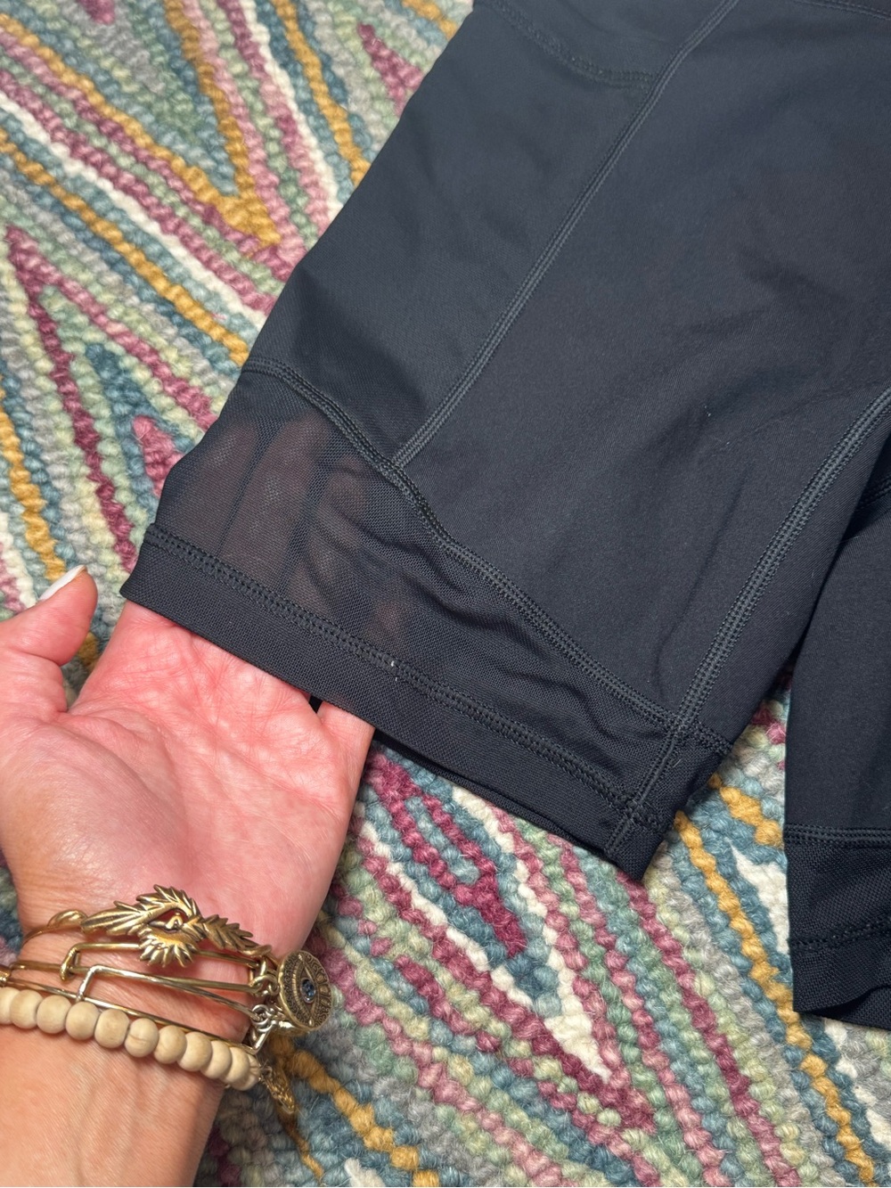 ▪️⚫️ aerie High-Waist Black Bike Shorts with Side Pockets ⚫️▪️ - Picture 5 of 9